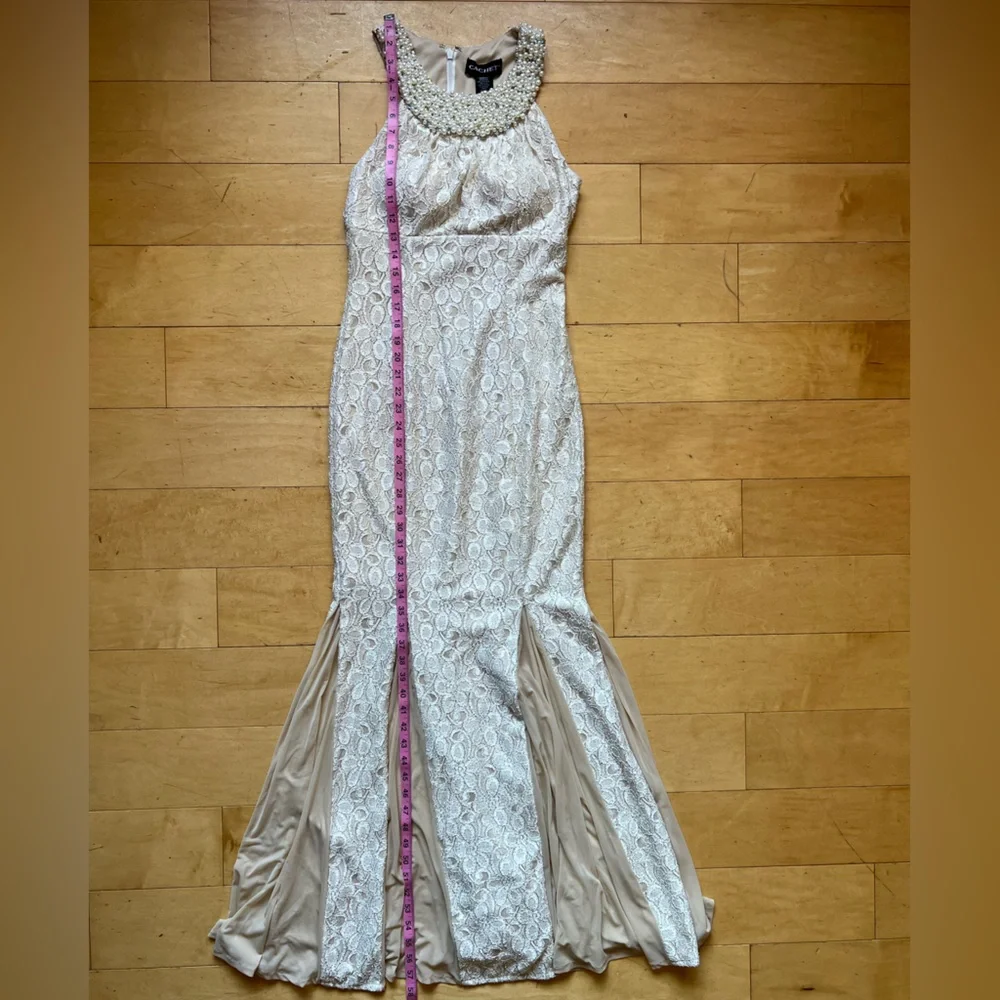 CATCHET IVORY LACE EVENING GOWN, Pearl, Lined, Mermaid, Formal, Metallic, size 4